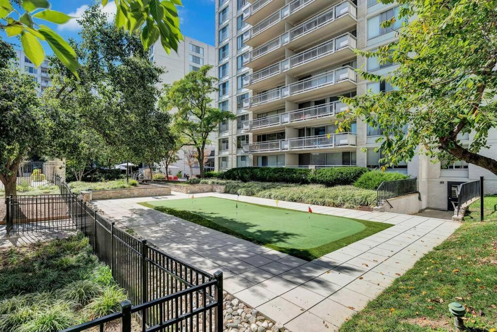 Modern Apartment At Crystal City Άρλινγκτον Εξωτερικό φωτογραφία