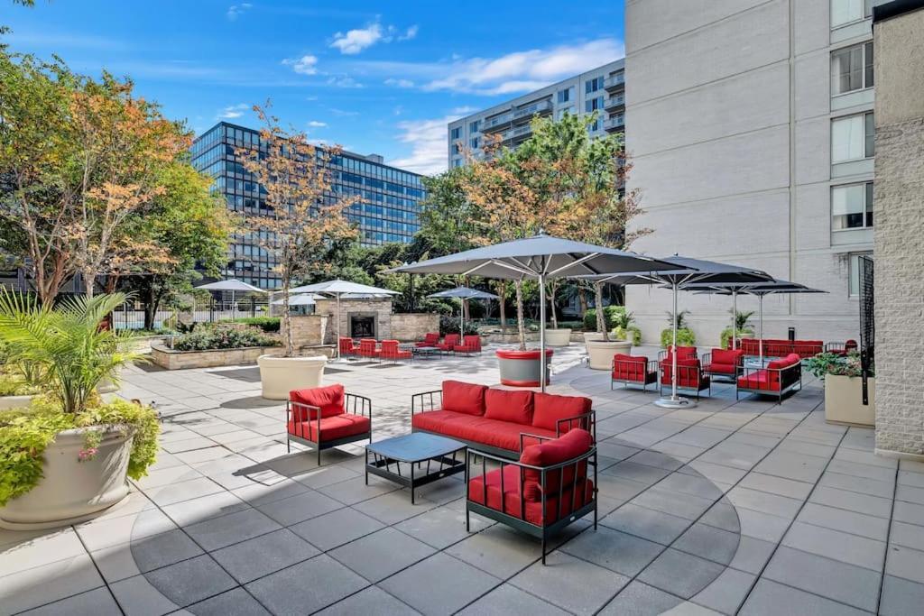 Modern Apartment At Crystal City Άρλινγκτον Εξωτερικό φωτογραφία